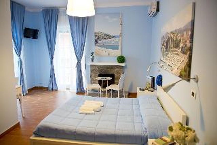 photo-0