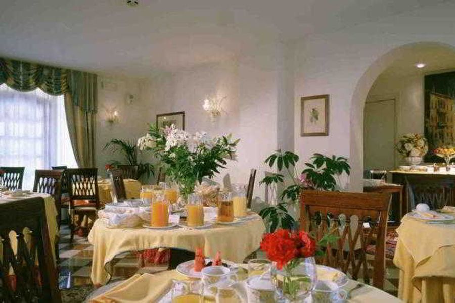 photo-0