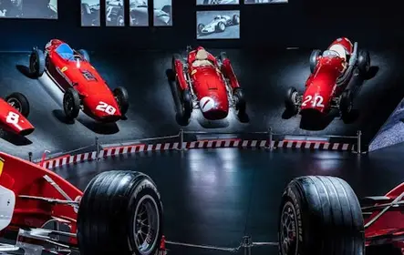 Bilhete de entrada para o Museu Lamborghini e Ferrari