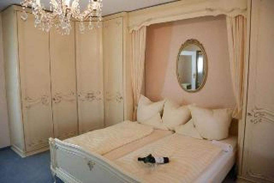 photo-1