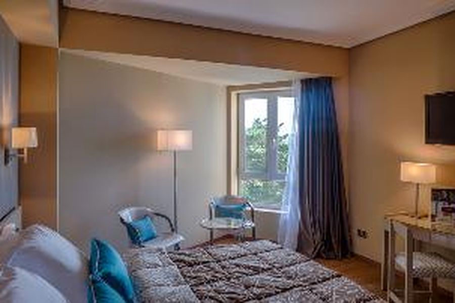 photo-1