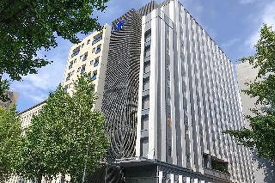 photo-0