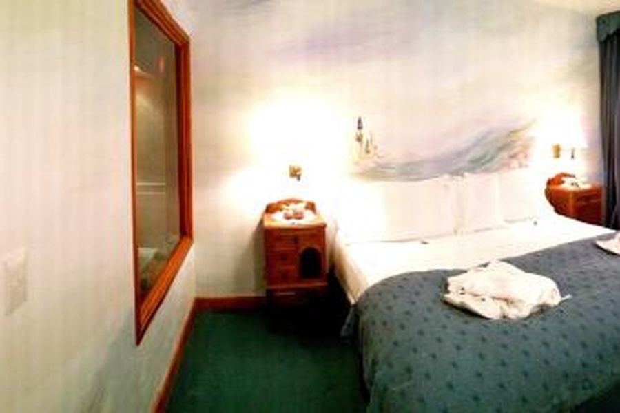 photo-0