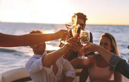 Cruzeiro turístico com jantar na Gold Coast