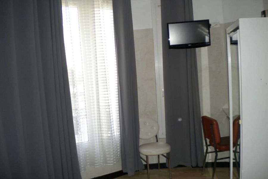 photo-0