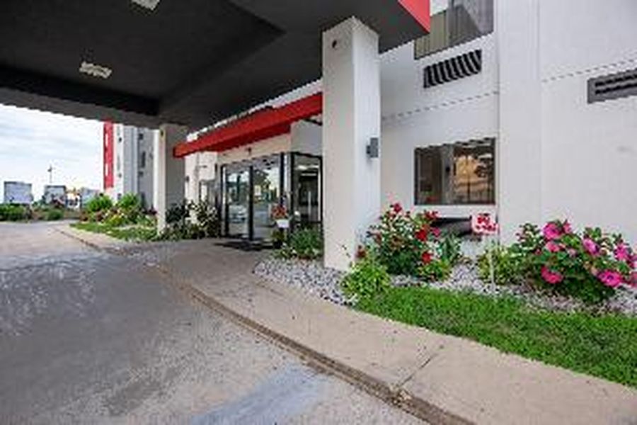 photo-0