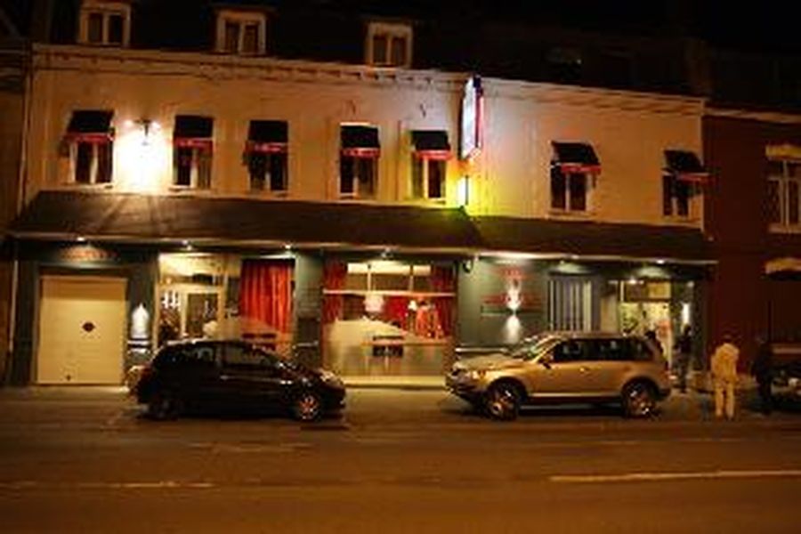 photo-1